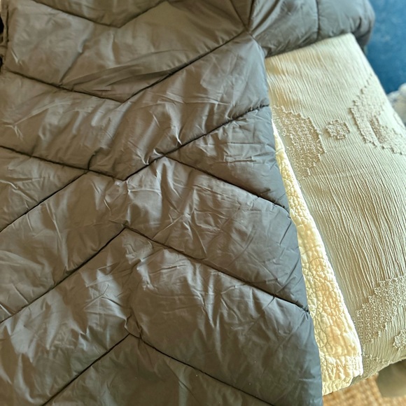 NWT oversized Small black Arizona puffer jacket Super comfy - Picture 11 of 11